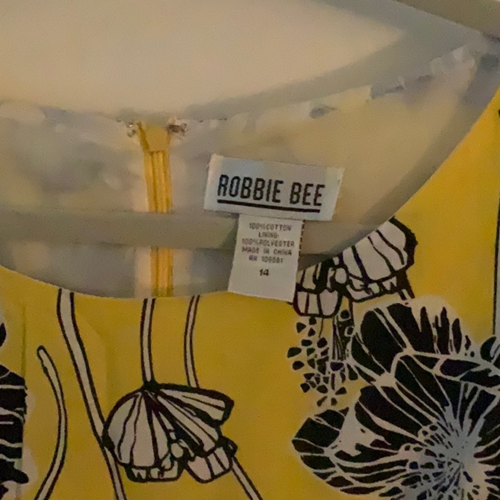 Robbie Bee Dress   Size 14. Yellow Cotton Lined